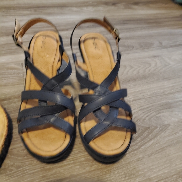 Born navy wedges size 10 - Picture 2 of 8
